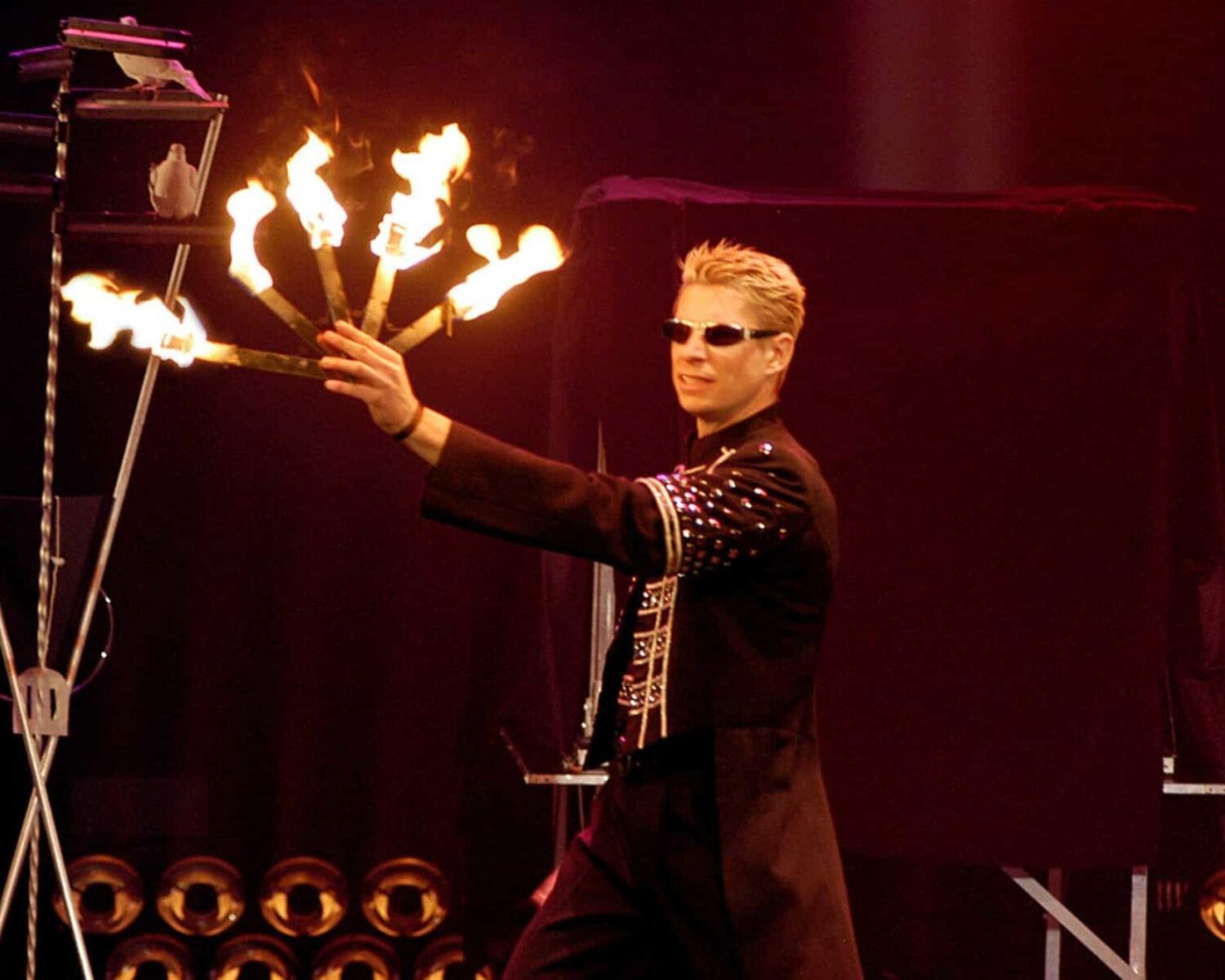 Stan Vitko | magicien illusionniste